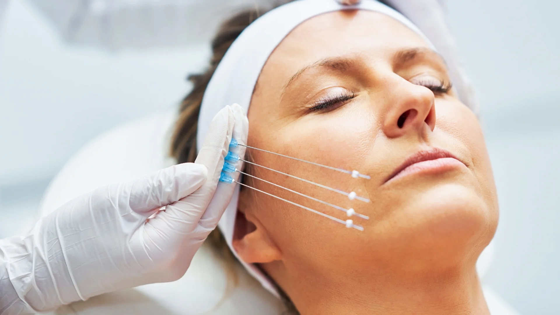 Liquid Facelift 1 likit yüz germe