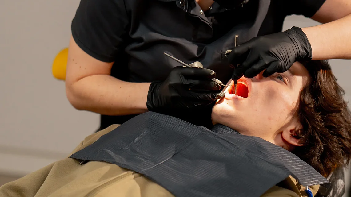 Full Mouth Implant 1 Full Mouth Implant