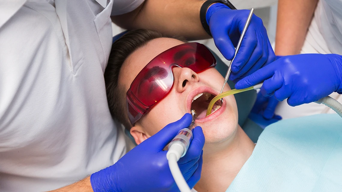 Tratamiento de Conductos (Endodoncia) 1 Tratamiento de Conductos (Endodoncia)